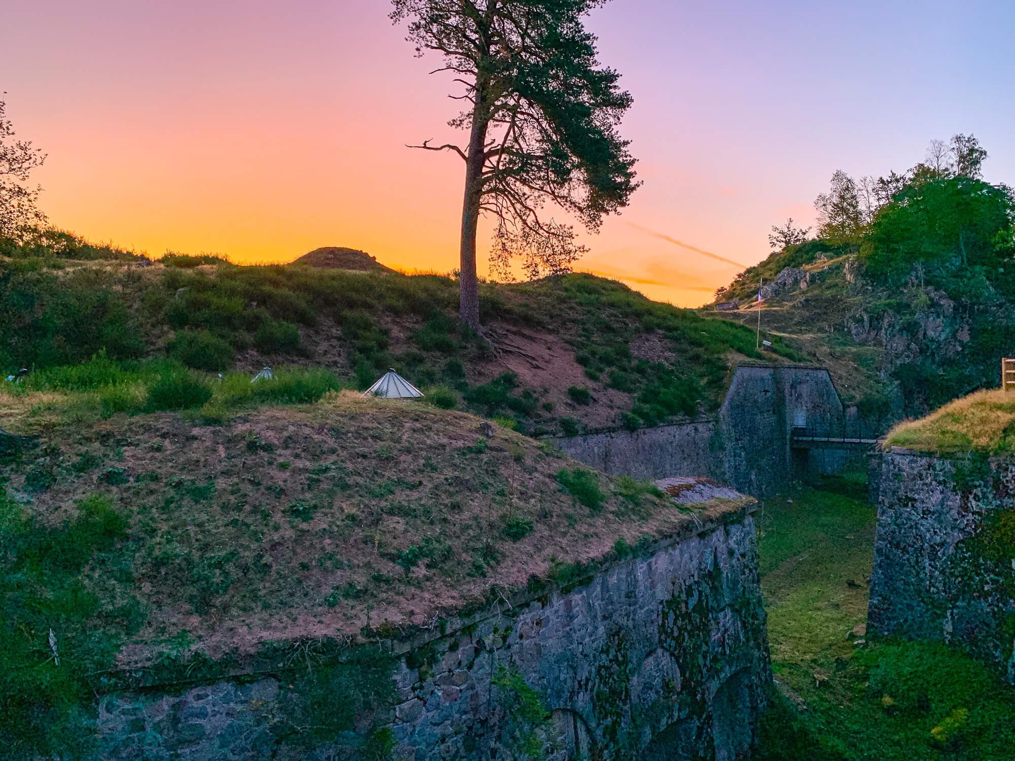 Le fort du Parmont, Remiremont, Vosges Secrètes Le fort du Parmont, Remiremont, Vosges Secrètes